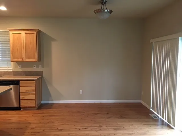 17963 SW Brisk Ln — Photo 3