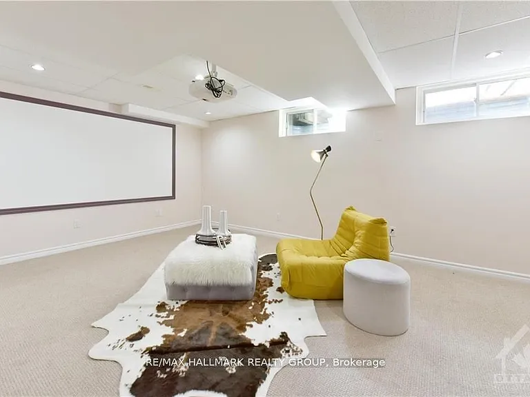 1316 Halton Ter — Photo 16