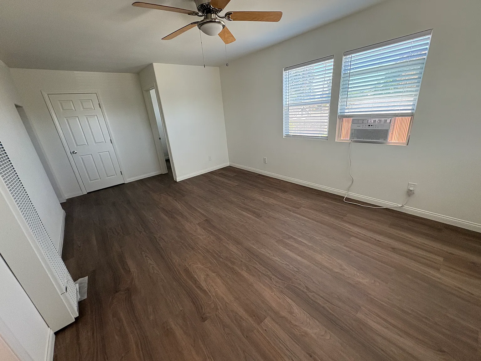 2 bed, 700 sqft, $1,700 — Photo 4