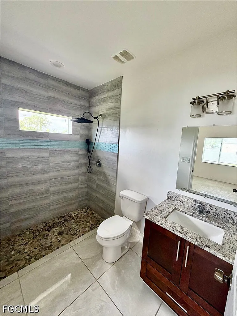 2 bed, 2.0 bath, 1199 sqft, $1,650 — Photo 3