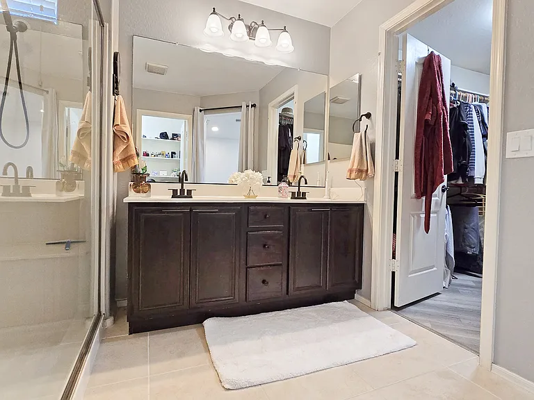 3913 S 185th Ln — Photo 21