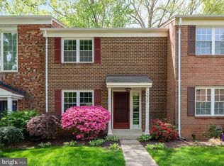 2272 Gunsmith Sq, Reston, VA 20191