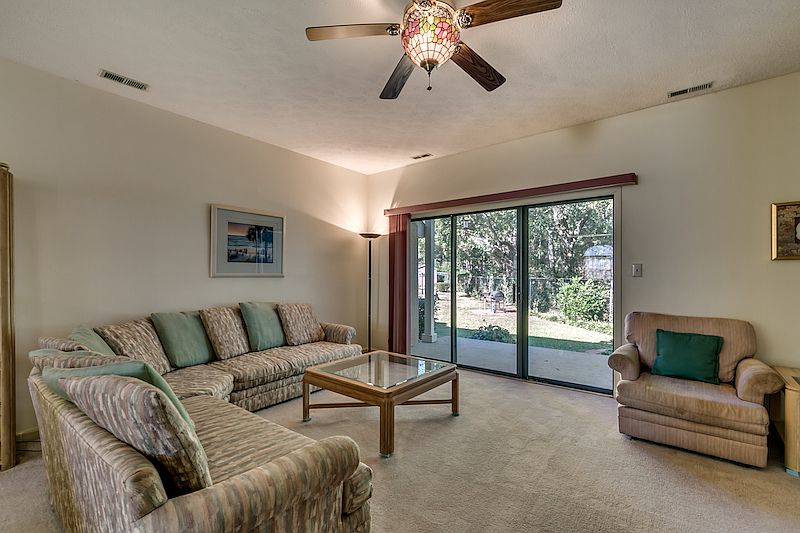 2nd image of 340 Lands End Blvd APT 28