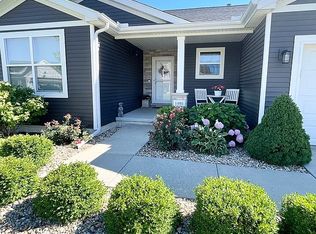 1405 Fayette Ave, Washington, IL 61571