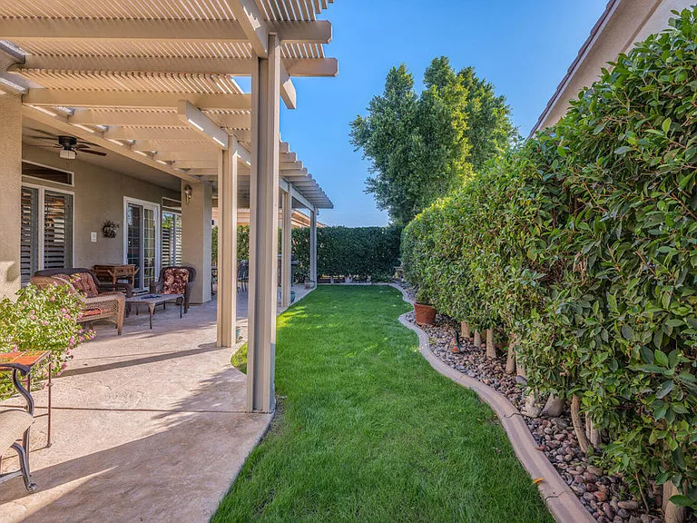 80571 Hoylake Dr — Photo 33