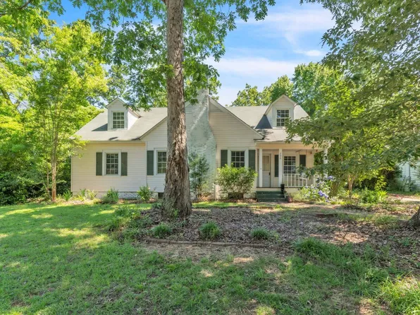206 W Farley Ave, Laurens, SC 29360