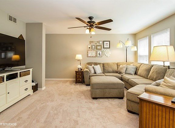 Light and bright with a nook for entertainment system