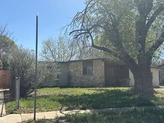 3rd image of 430 Lanier Blvd