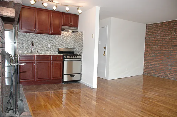 Rented by Boerum Hill Realty | media 10