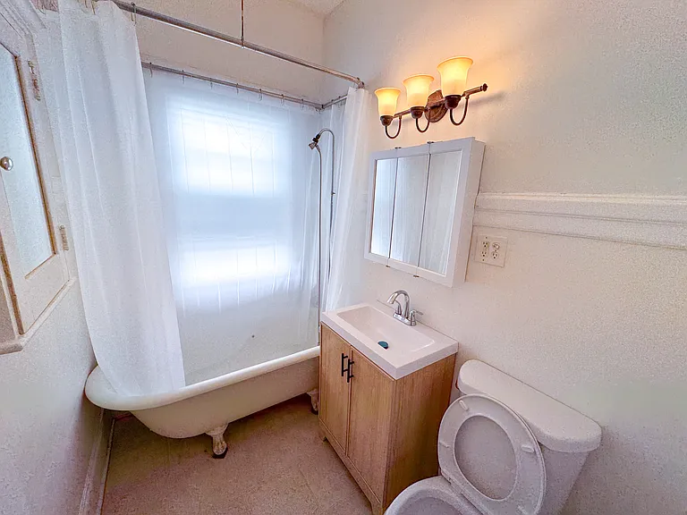 1539 Encinal Ave #4 — Photo 10