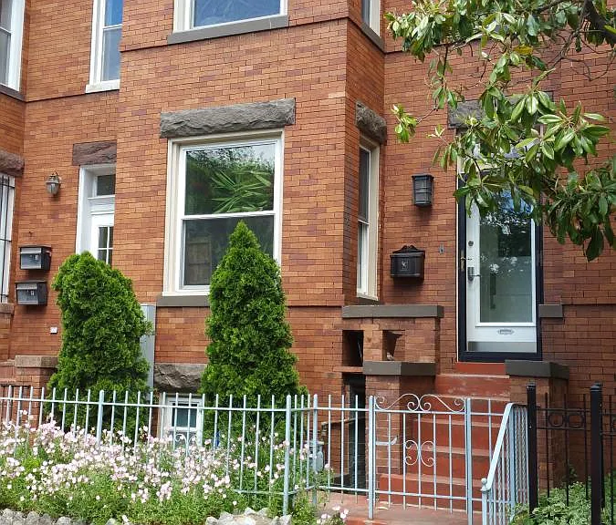 909 Monroe St NW #B — Photo 1