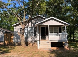 707 Cruce St, Poteau, OK 74953