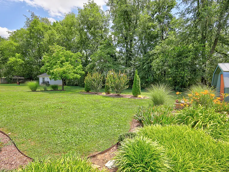 3215 Arthur Dr — Photo 35