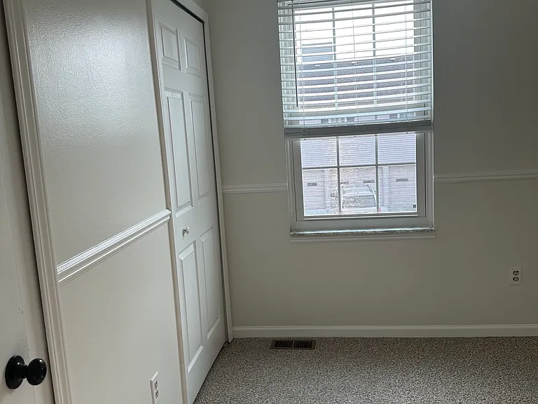 44227 Providence Dr — Photo 11