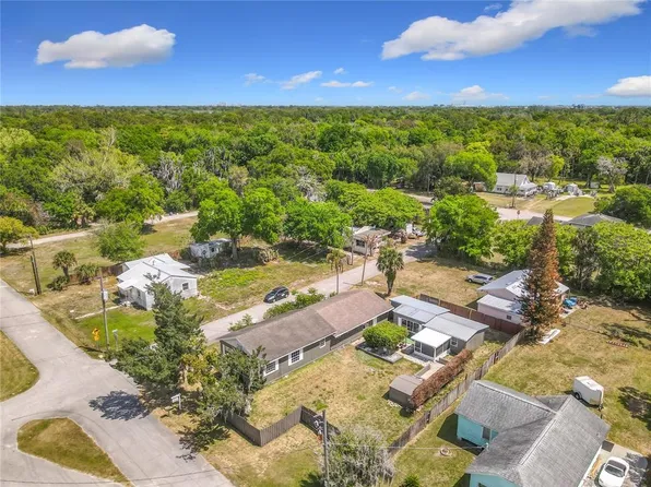 265 Newcomb St, New Smyrna Beach, FL 32168