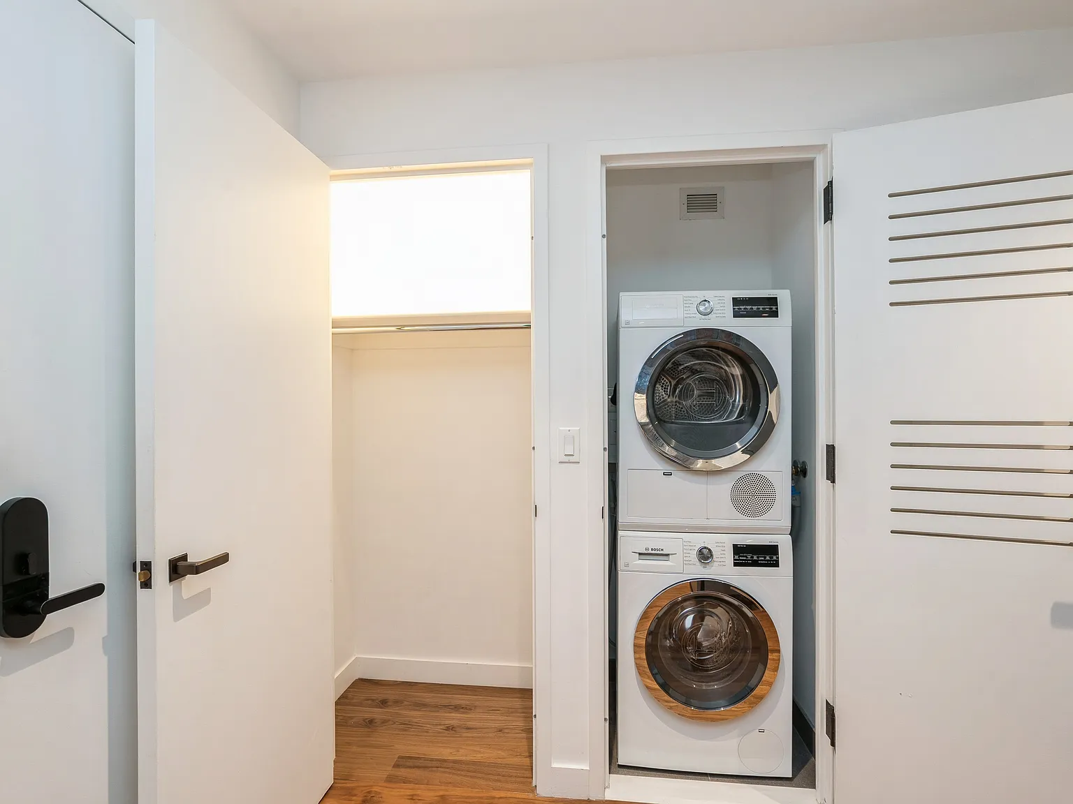 2 bed, 1272 sqft, $5,700 — Photo 3