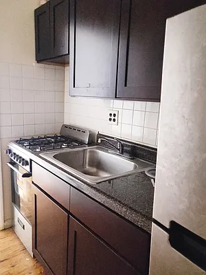 Rented by BRICK & GALO REALTY CORP | media 1