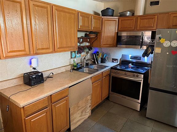 2nd image of 3011 FLORIDA BOULEVARD