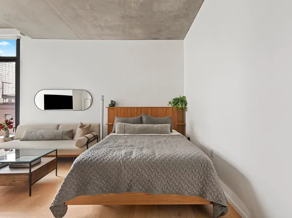 98 Front Street image 3 of 13