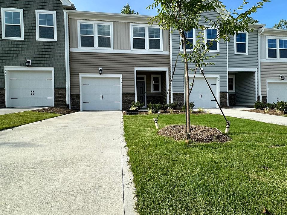 1st image of 219 Aster Bloom Ln