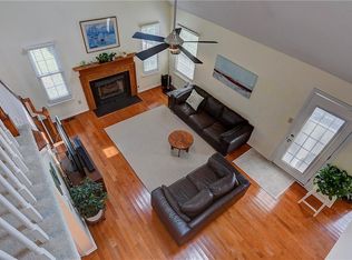 1324 Creekview Dr, Chesapeake, VA 23321