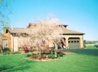 13570 S Base Rd, Columbus, IN 47201