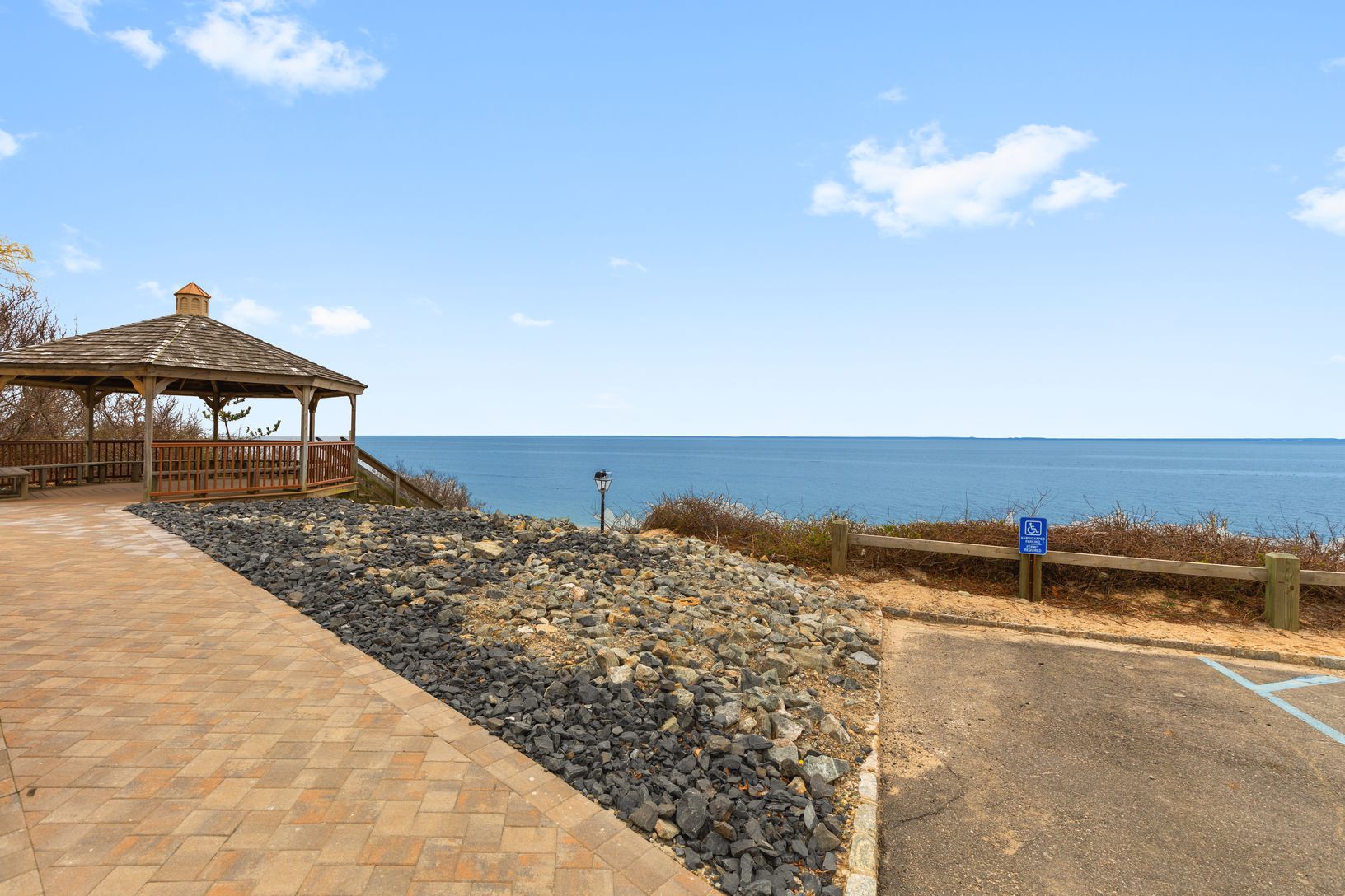  Coastal Charm 