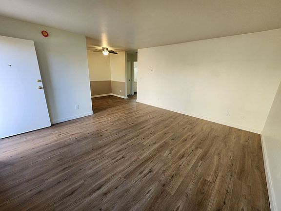 3rd image of 4419 Rosebud Ln #D