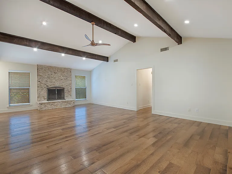 6463 Waverly Way — Photo 8