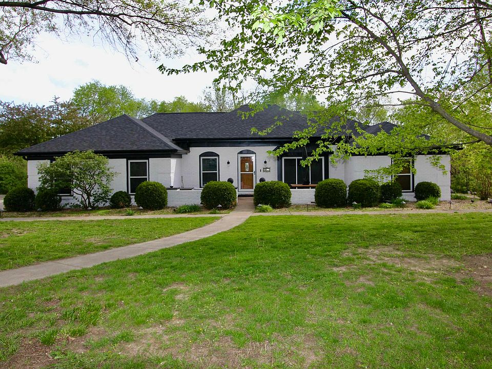 1st image of 609 N Swords Ave
