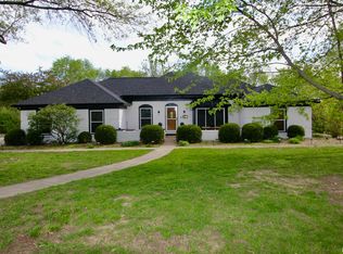 609 N Swords Ave, West Peoria, IL 61604