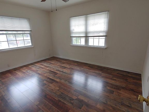 5th image of 3252 Myra St