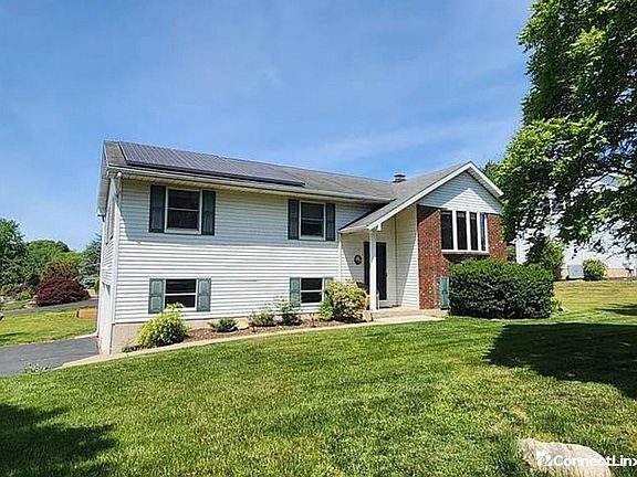 2nd image of 2500 Meadow Lane Dr