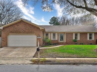 1537 Waterside Dr N, Chesapeake, VA 23320