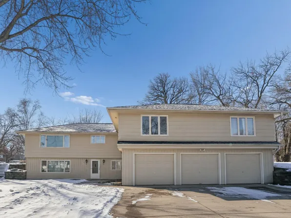 11 Willow Dr SW, Saint Michael, MN 55376