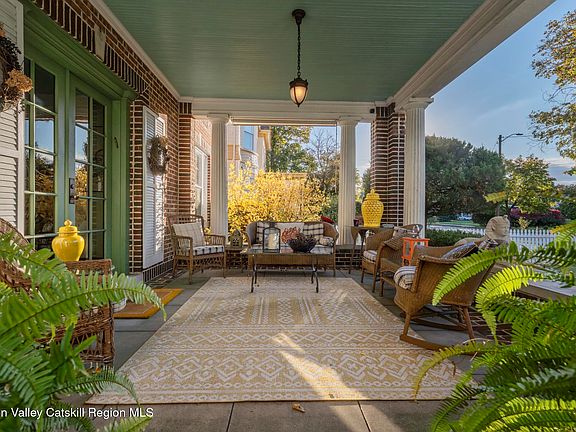 5th image of 256 Albany Avenue