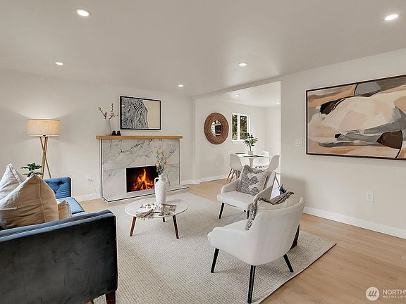 4th image of 8421 39th Avenue SW