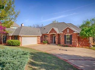 3916 Whitehawk Rd, Edmond, OK 73003