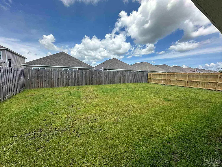 4066 Blaney Ln — Photo 15