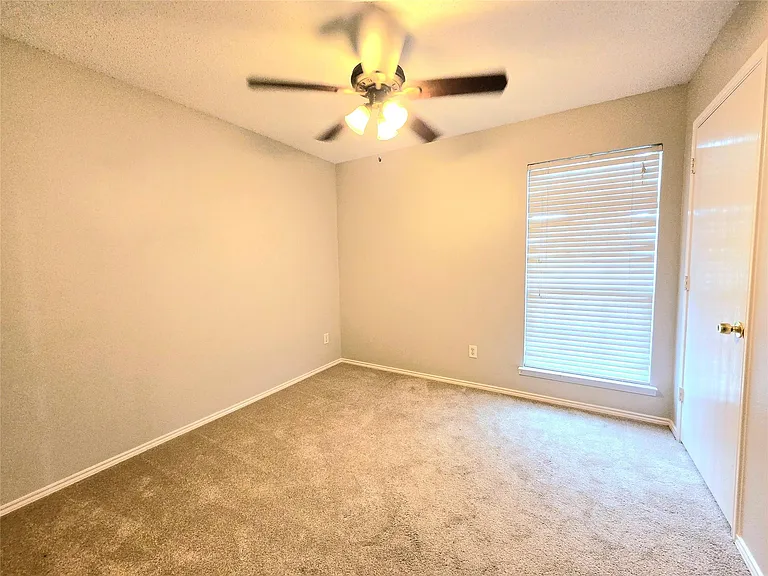 4156 Palace Pl — Photo 13