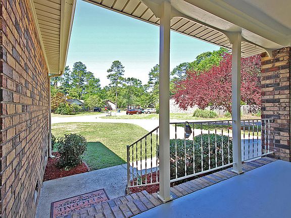 3rd image of 405 Summercourt Dr