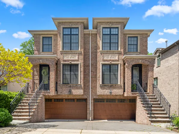 2405 Rossett St, Fort Lee, NJ 07024