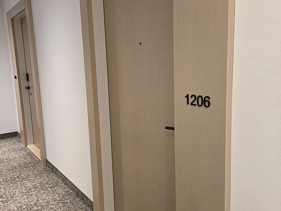 2nd image of 280 Dundas St W #1206