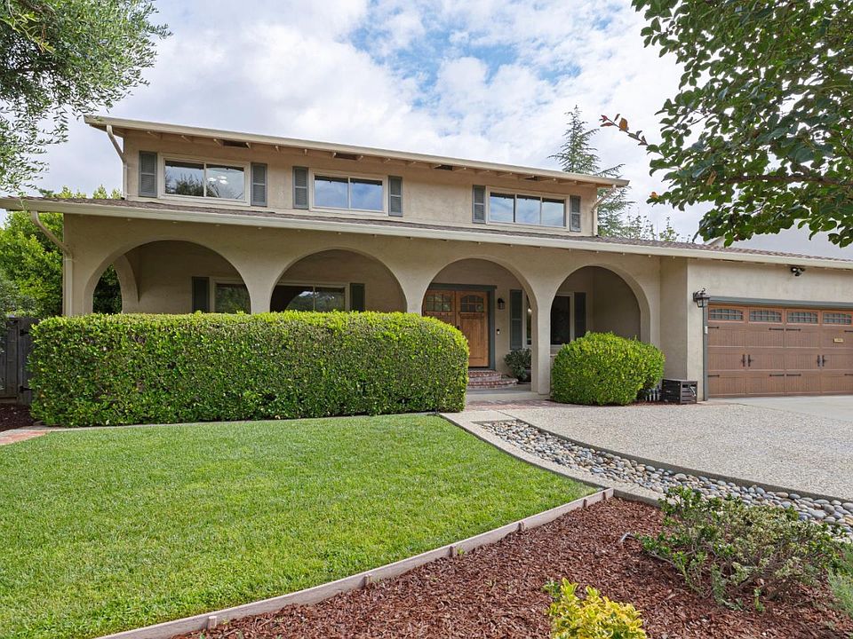 1st image of 115 Belhaven Dr