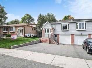 2203 Council Ring Rd, Mississauga, ON L5L1B6