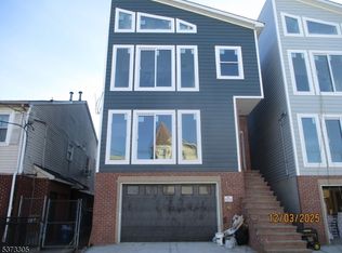 436 S 11th St, Newark, NJ 07103