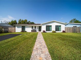 10210 SW 194th St, Cutler Bay, FL 33157