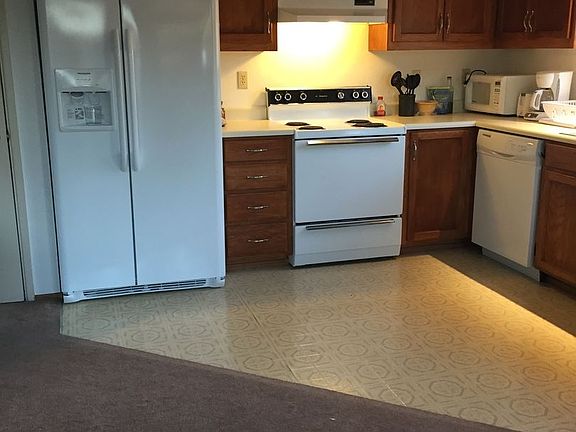4th image of 1272 Broadway