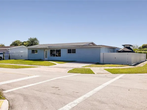 19820 Kingston Dr, Cutler Bay, FL 33157