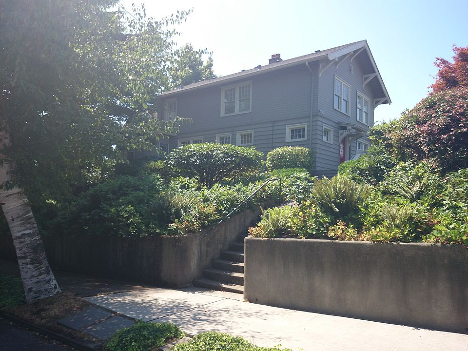 2nd image of 2425 Westview Dr W